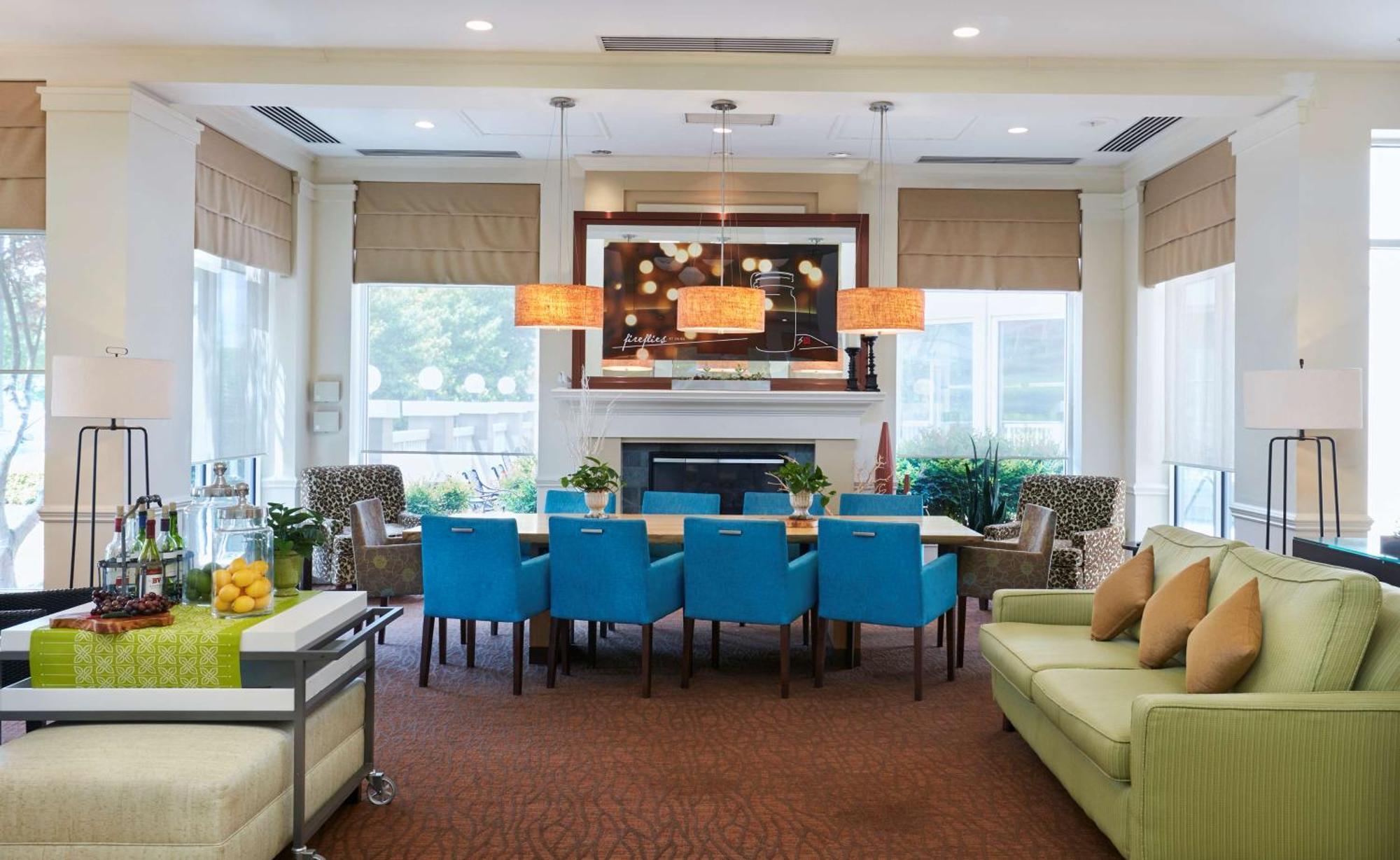 Hilton Garden Inn Charlotte North Экстерьер фото