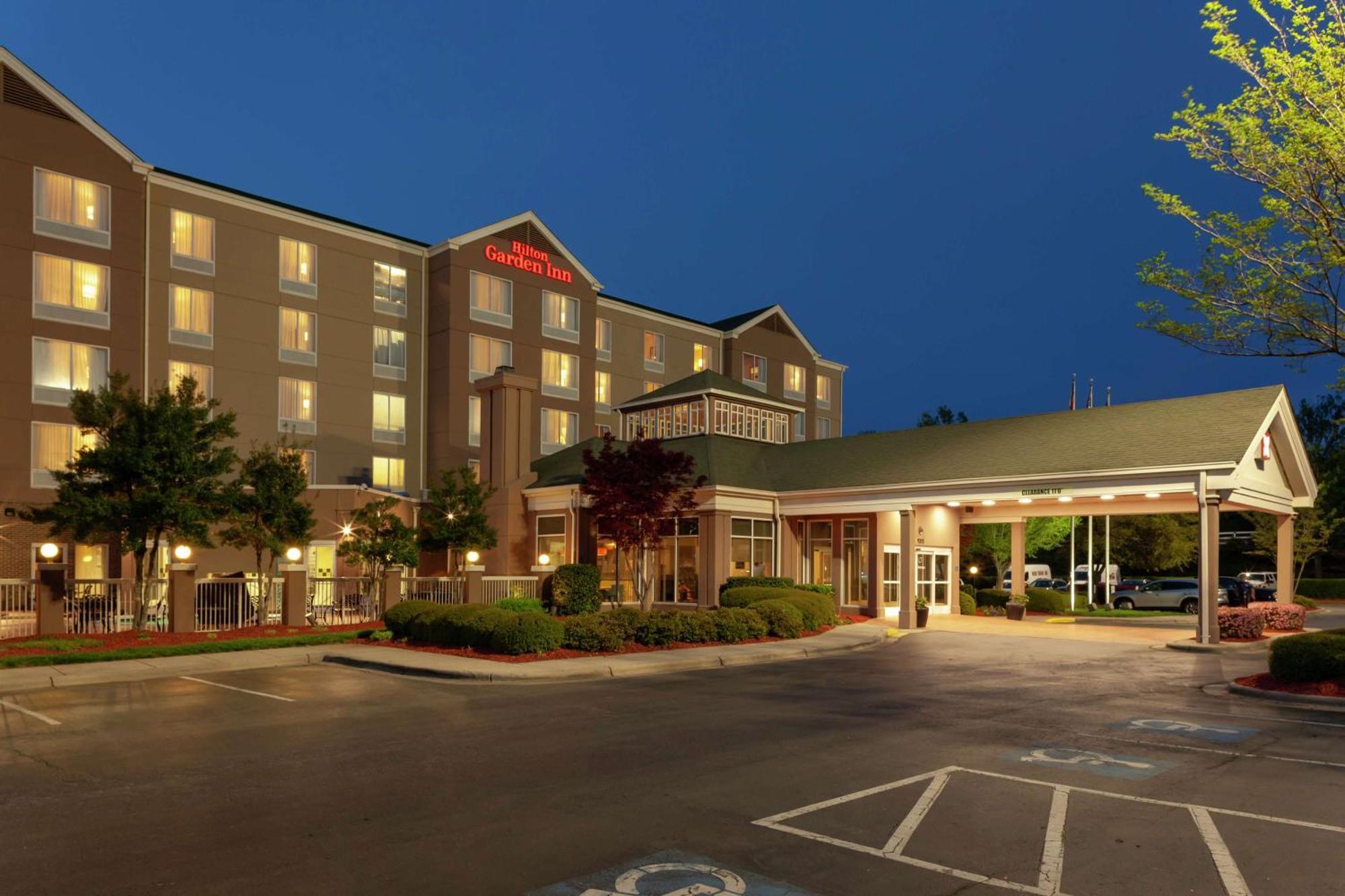 Hilton Garden Inn Charlotte North Экстерьер фото