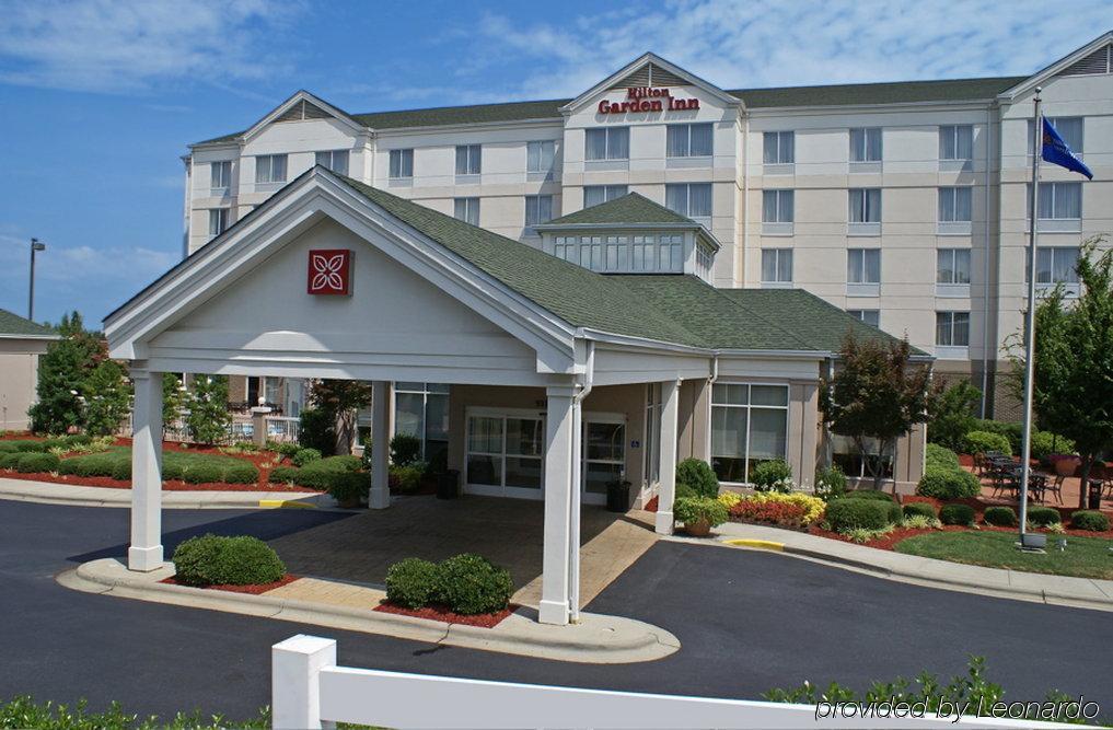 Hilton Garden Inn Charlotte North Экстерьер фото